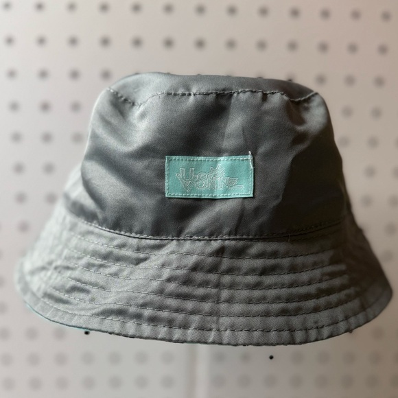 Youth Bucket Hat Reversible Fish Colorful Gray & Blue Boy Girl UV Skinz Hat 2T - Picture 2 of 10